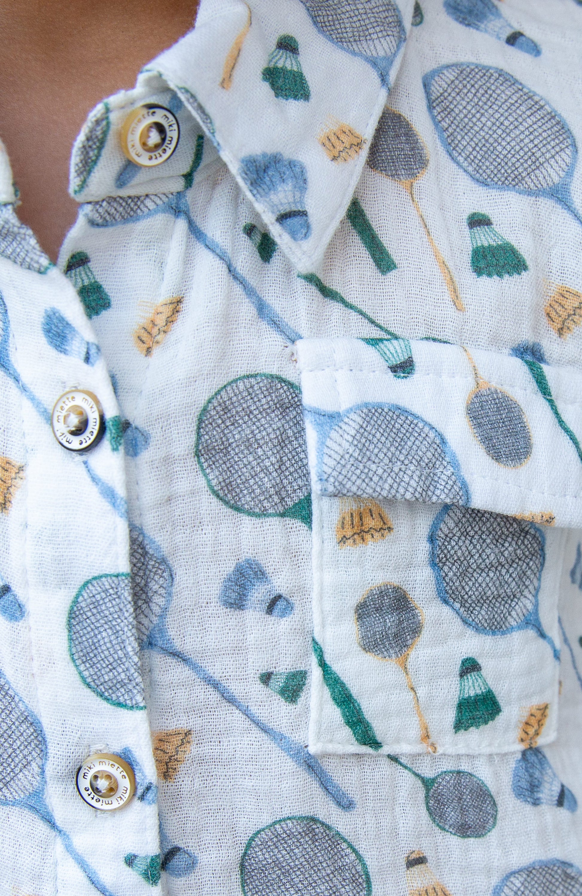 JERRY SHORT SLEEVE BUTTON UP BADMINTON RAQUET