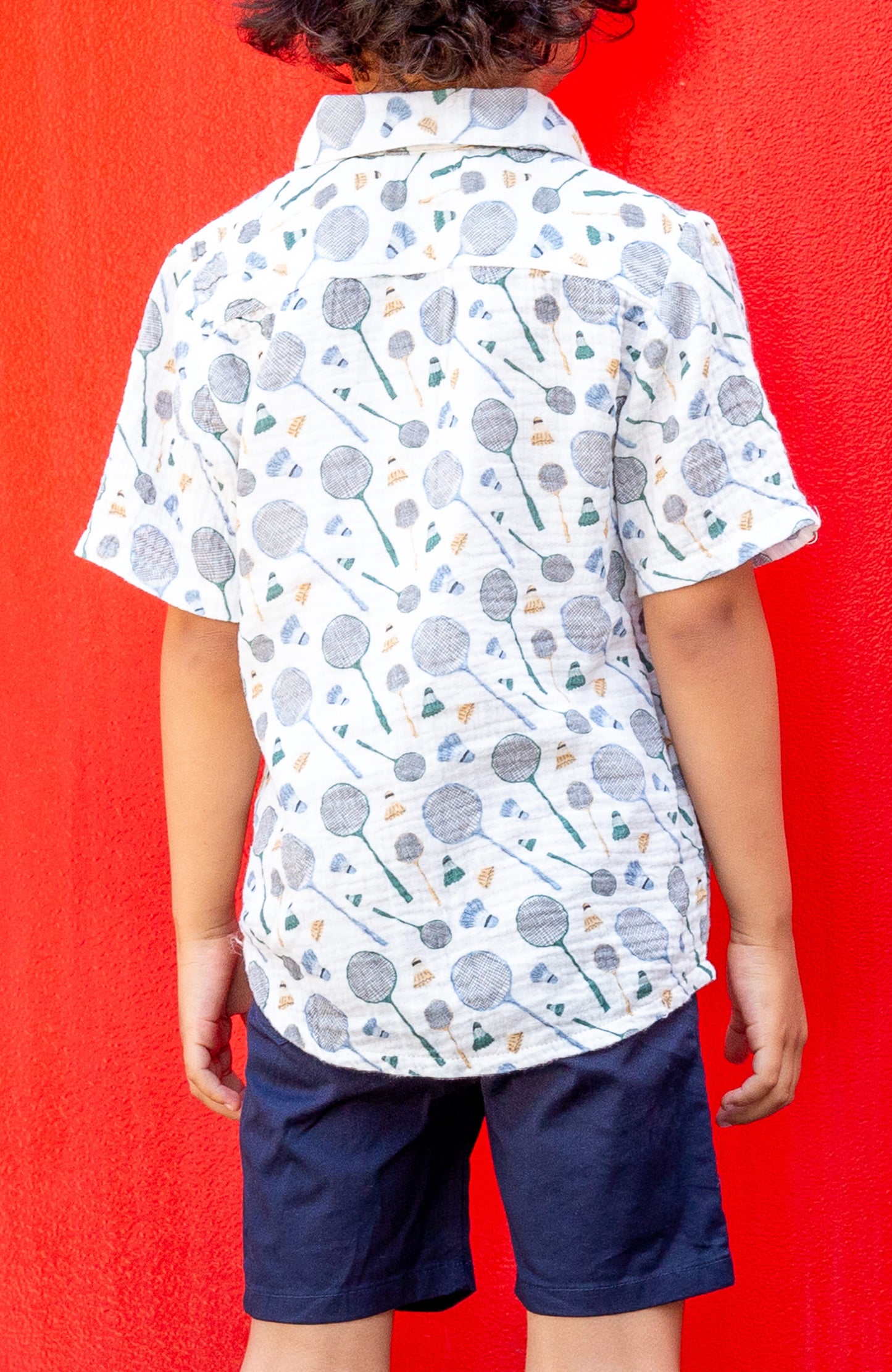 JERRY SHORT SLEEVE BUTTON UP BADMINTON RAQUET